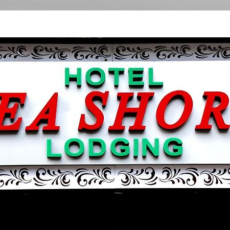 Hotel Sea Shore Нави Мумбай Екстериор снимка