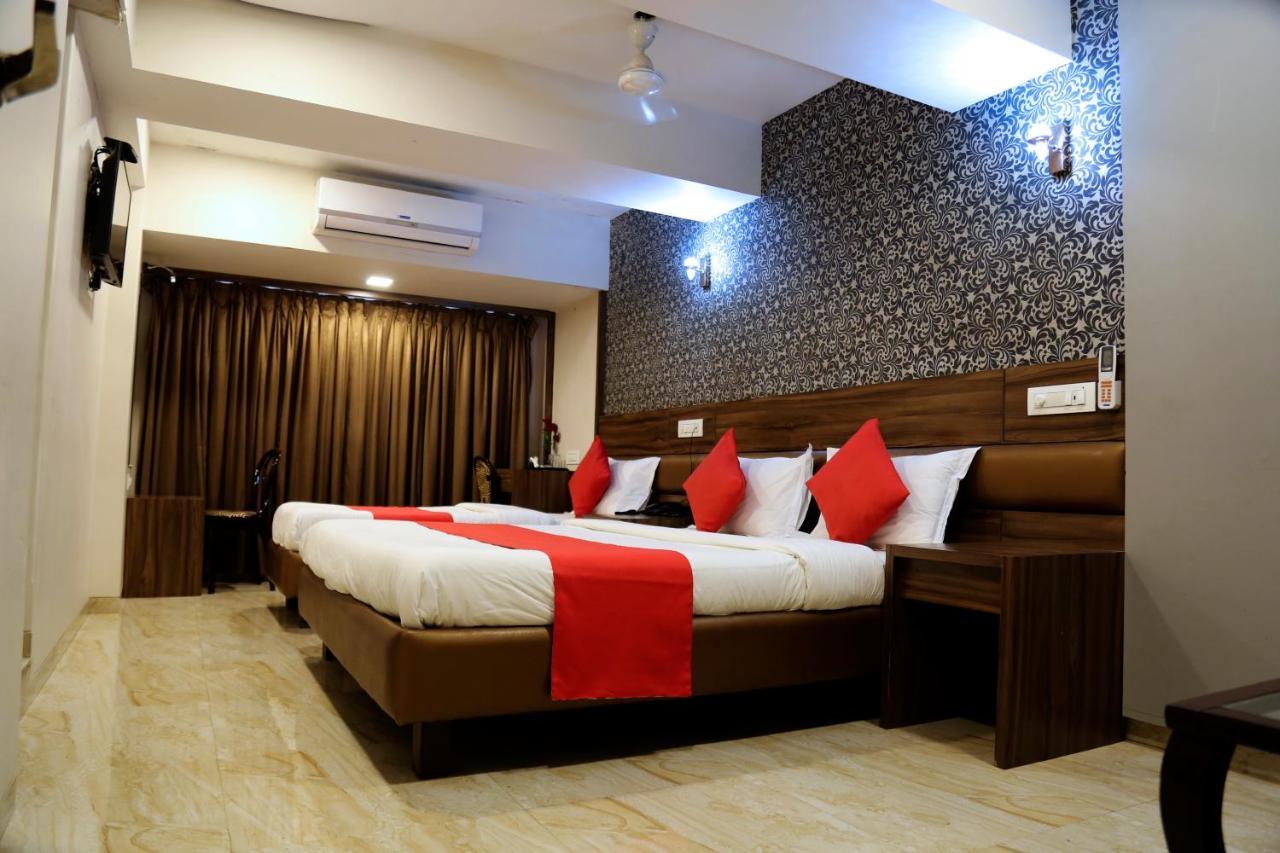 Hotel Sea Shore Нави Мумбай Екстериор снимка