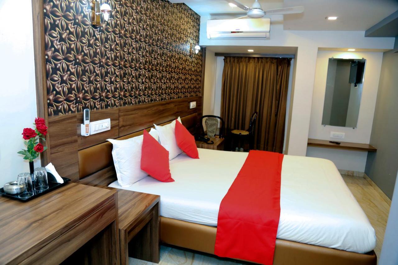 Hotel Sea Shore Нави Мумбай Екстериор снимка