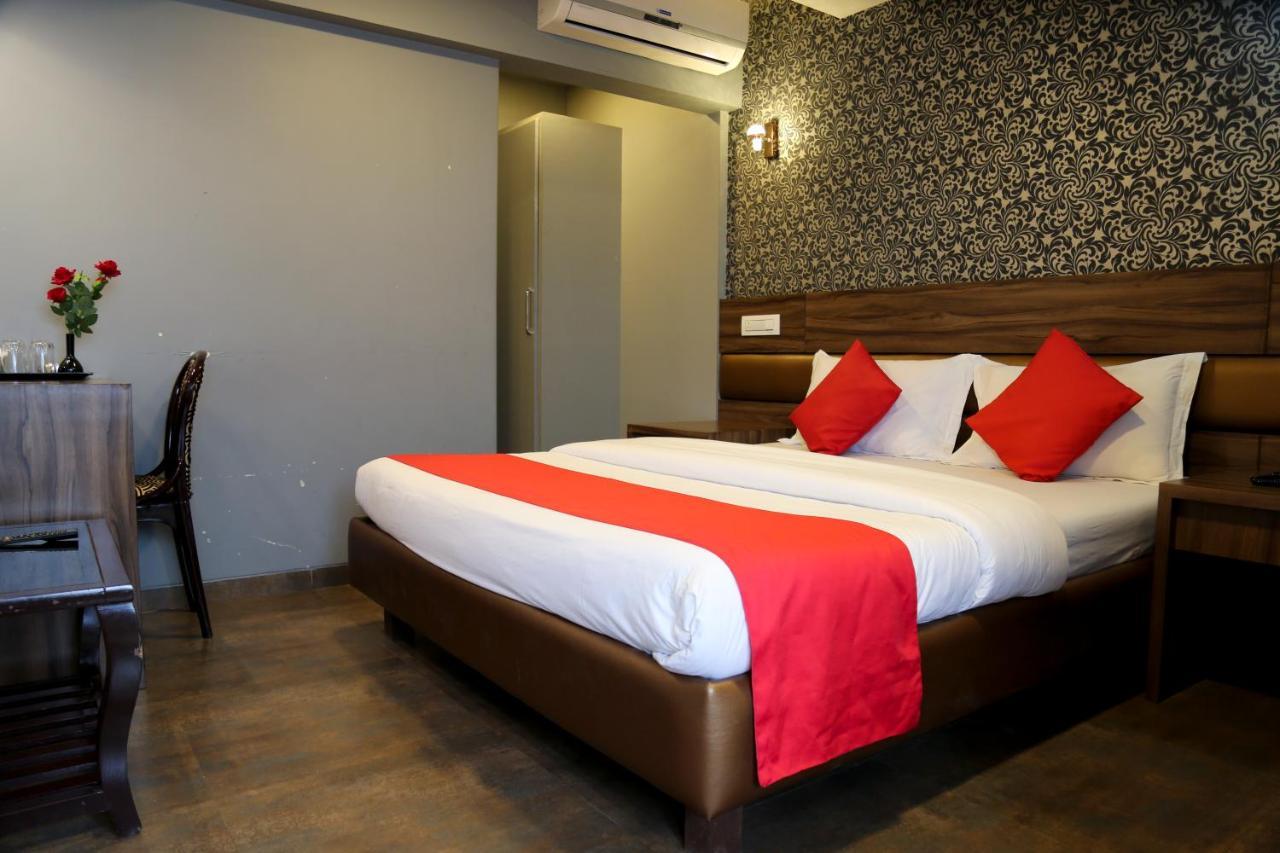 Hotel Sea Shore Нави Мумбай Екстериор снимка